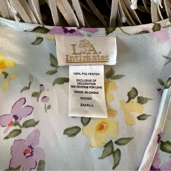 Vintage-Inspired Blue and Purple Chemise with Ruffled Details - Picture 13 of 13